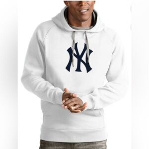 Men's Antigua White New York Yankees Pullover, Embroidered Logo Hoodie, Size: L